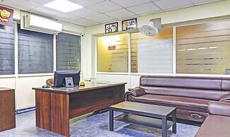 Itsy Hotels Infinity, Hitech City