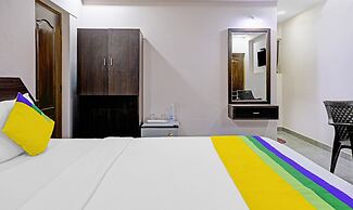 Itsy Hotels Raj Resort, Calangute