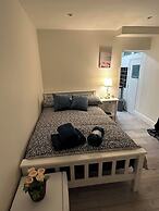 Lovely Studio Apartment in London