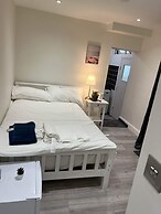 Lovely Studio Apartment in London