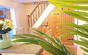 Inviting 2-bed Cottage in Windsor