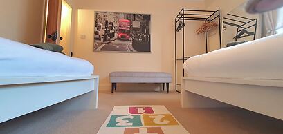 Inviting 2-bed Cottage in Windsor