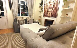 Inviting 2-bed Cottage in Windsor