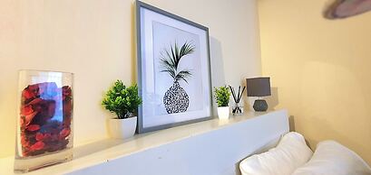 Inviting 2-bed Cottage in Windsor