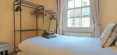 Inviting 2-bed Cottage in Windsor