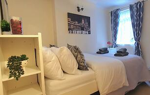 Inviting 2-bed Cottage in Windsor