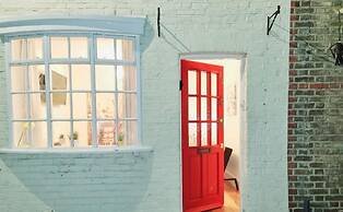 Inviting 2-bed Cottage in Windsor