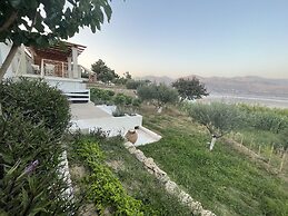 Apollonides Seafront Villa 1 “Aoede”