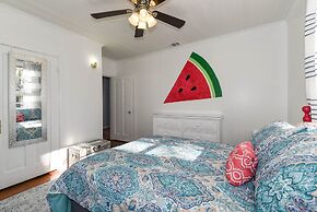 Summertime Pet-friendly 30 min Savannah