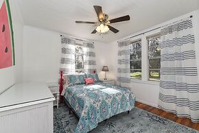 Summertime Pet-friendly 30 min Savannah