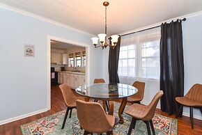 Summertime Pet-friendly 30 min Savannah