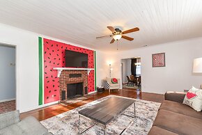 Summertime Pet-friendly 30 min Savannah