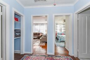 Summertime Pet-friendly 30 min Savannah