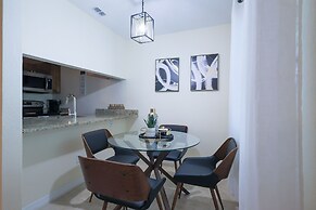 Saint Joseph Suites Down Town Tampa