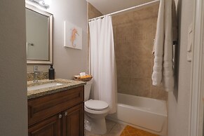 Saint Joseph Suites Down Town Tampa