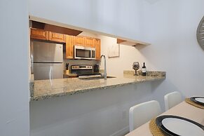 Saint Joseph Suites Down Town Tampa