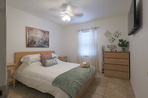 Saint Joseph Suites Down Town Tampa