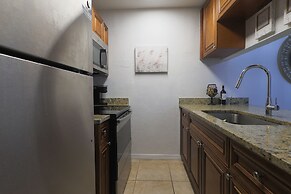 Saint Joseph Suites Down Town Tampa