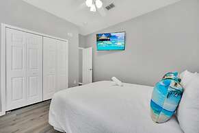 Charming Home With Private Pool and Electric Fire Place! #4bc110