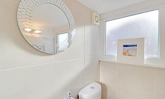 Brunswick Fab Pad - 2 Bedroom 2 Bathroom Garden View Balcony