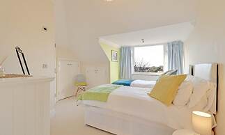 Brunswick Fab Pad - 2 Bedroom 2 Bathroom Garden View Balcony