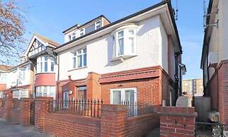 Brunswick Fab Pad - 2 Bedroom 2 Bathroom Garden View Balcony