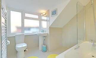 Brunswick Fab Pad - 2 Bedroom 2 Bathroom Garden View Balcony