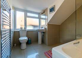 Brunswick Fab Pad - 2 Bedroom 2 Bathroom Garden View Balcony