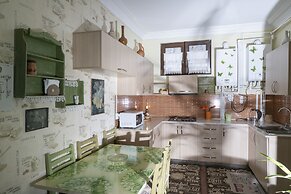 Elia Boutique Hostel & Apart-Hotel