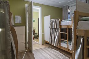 Elia Boutique Hostel & Apart-Hotel