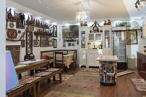 Elia Boutique Hostel & Apart-Hotel