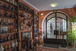 Elia Boutique Hostel & Apart-Hotel