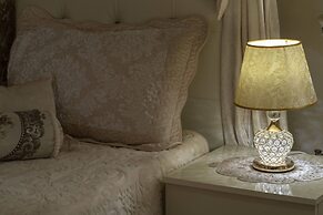 Elia Boutique Hostel & Apart-Hotel