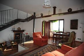 Ca der Forn the Bread Oven House in Cascina Bricchetto Langhe - Italy