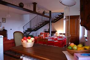 Ca der Forn the Bread Oven House in Cascina Bricchetto Langhe - Italy