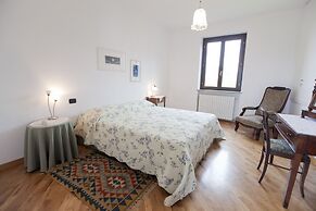 Ca der Forn the Bread Oven House in Cascina Bricchetto Langhe - Italy