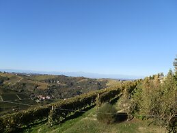 Ca der Forn the Bread Oven House in Cascina Bricchetto Langhe - Italy