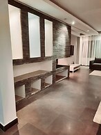 Contemporary Apartment