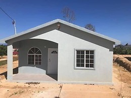 Escape to Paradise Brand New Bungalow With Ocean View in Discovery Bay