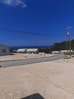 Escape to Paradise Brand New Bungalow With Ocean View in Discovery Bay