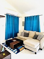 Escape to Paradise Brand New Bungalow With Ocean View in Discovery Bay