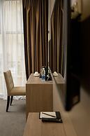 Central Park Resident