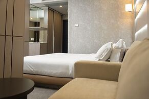 Central Park Resident