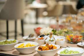 Central Park Resident