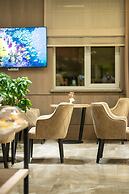 Central Park Resident