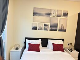 Al Manzil Residence & Suites