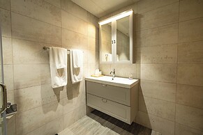 Al Manzil Residence & Suites