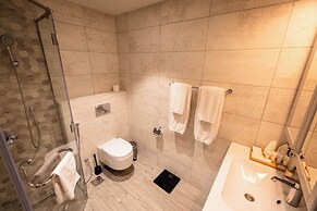 Al Manzil Residence & Suites