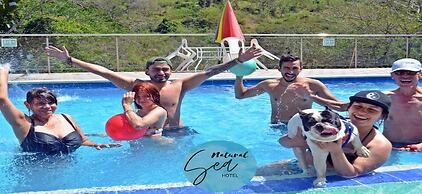 Hotel Natural Sea