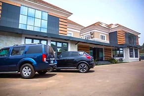 Lion Luxury Suites